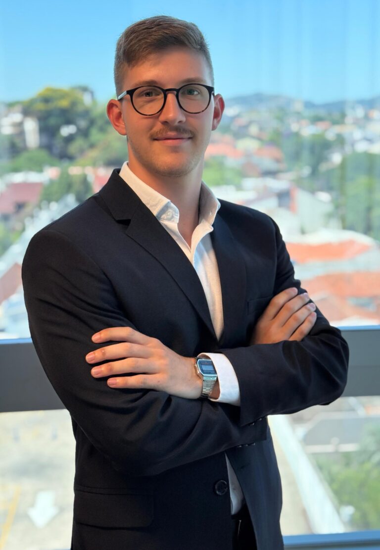 GABRIEL JARROS ZONTA Assistente jurídico - Cível