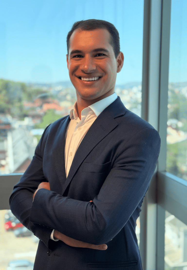 JULIANO TEIXEIRA COITIÑO  Sócio