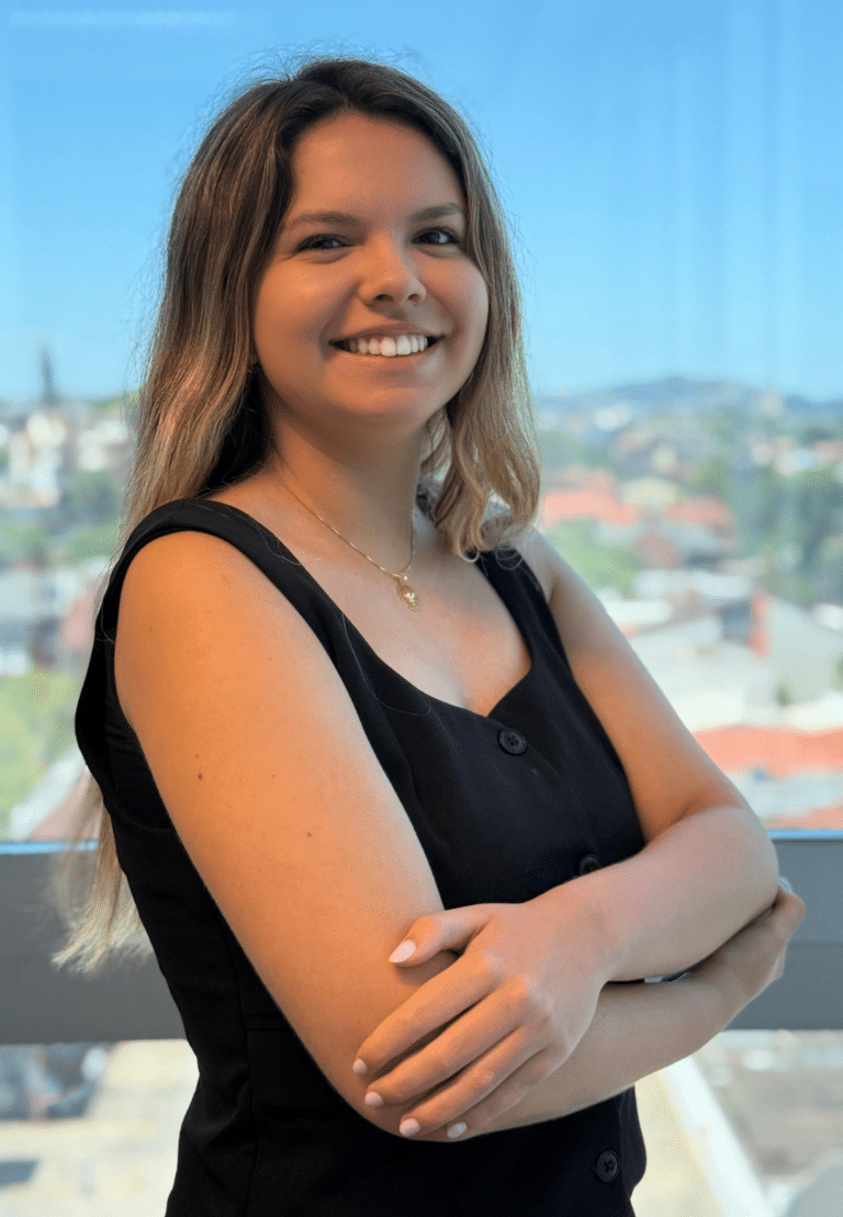 MANUELA PIRES  Advogada Trabalhista